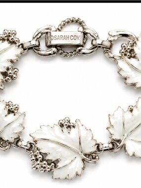 Vintage 1959 Sarah Coventry White Enamel Leaf Bracelet with Silver Tone